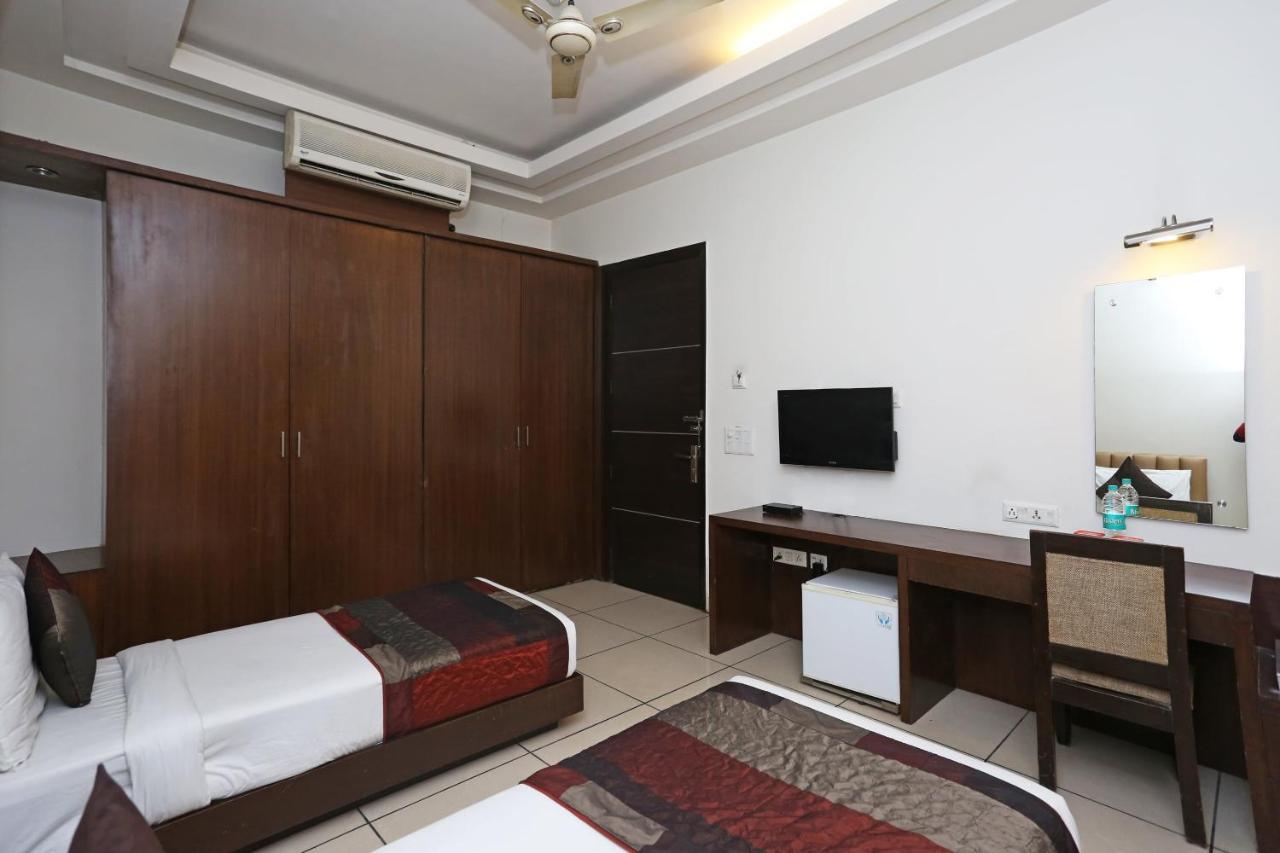 Capital O 1391 Hotel Pushpa Vilas Ghaziabad Exterior photo